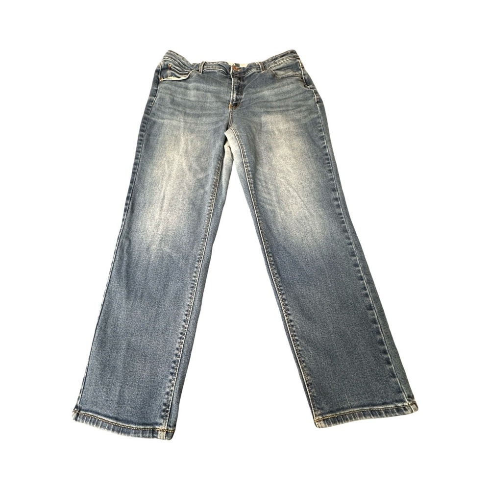 Time and Tru Jeans Womens 18 Short Blue Straight Leg‎ Stretch Denim
